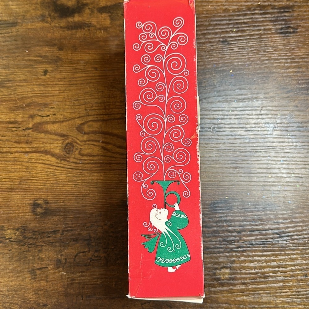 LAST ONE Vintage JEWEL BRITE plastic Teardrop diorama Christmas ornaments NIB​​​ - Picture 3 of 7
